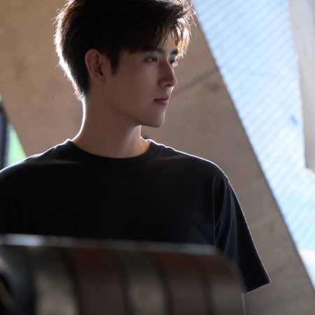 Eat Run Love (2025)
