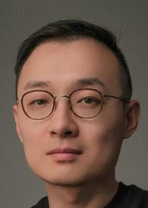 Gao Peng in Disturbed Souls On Campus Chinese Movie