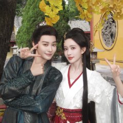 Meng Zi Yi photo
