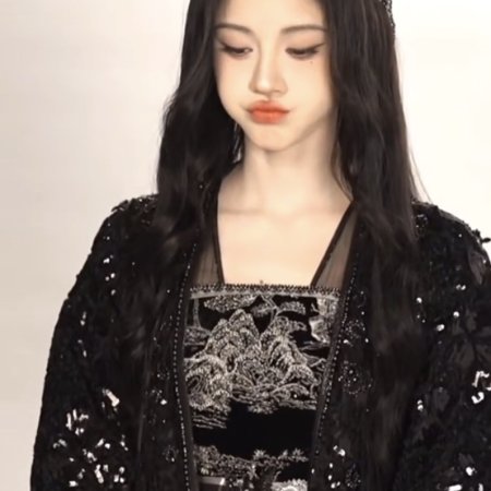 Ju Jing Yi