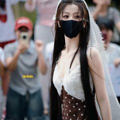 Yu Esther photo