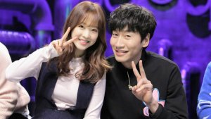 Lee Kwang Soo to reunite with Park Bo Young in 'Goldland'