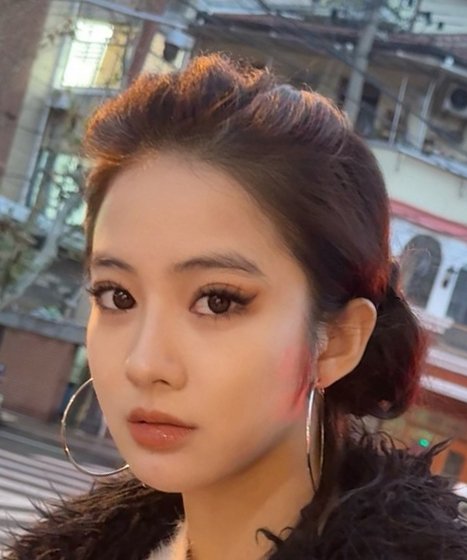 Xi Hu