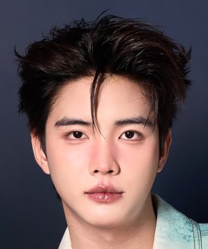 Pasatorn Lertsathitwong