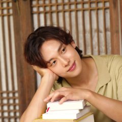 Summer Strike Korean Drama photo