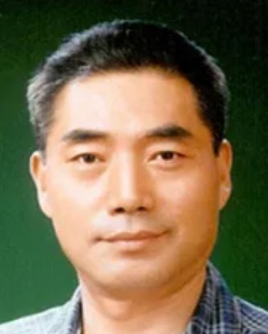 In Seong Lee