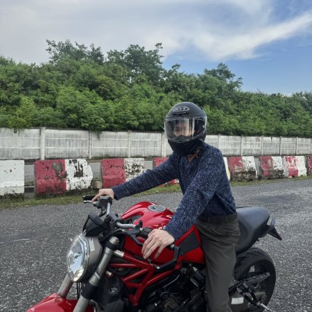 Billionaire Biker ()