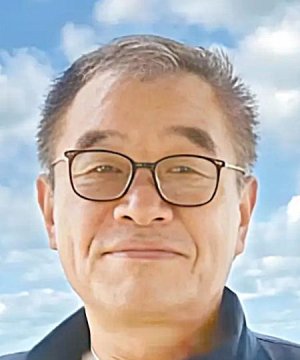 Zhi Li Wang