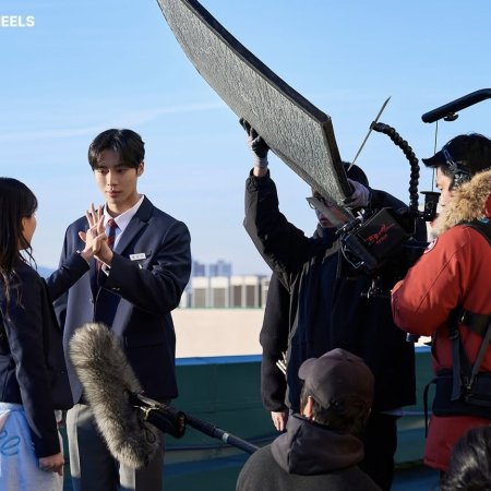 Head over Heels: Behind the Scenes (2025)