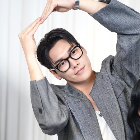 Walking on Thin Ice (2025)