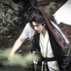 Li Hong Yi photo