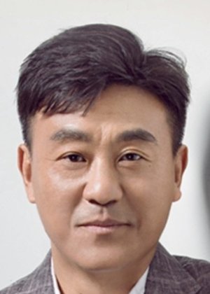 He Bing in Yi Suo Wu Shi Nian Chinese Drama