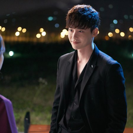 W (2016)