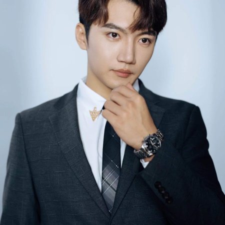Marrying a Handsome Boss (2025)