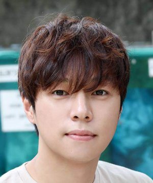 Ki Hyuk Lee