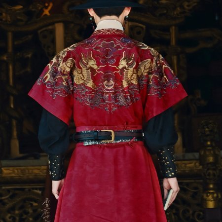 Liang Chen Mei Jin ()