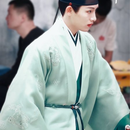 Liang Chen Mei Jin ()