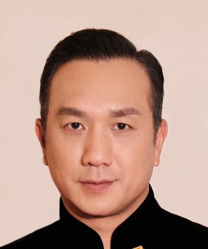 Jue Huang