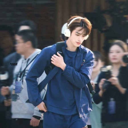 League of Legends ()