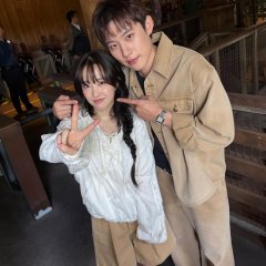 Gold Land Korean Drama photo