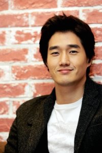 Best picture I found of Yoo Ji Tae ^_^