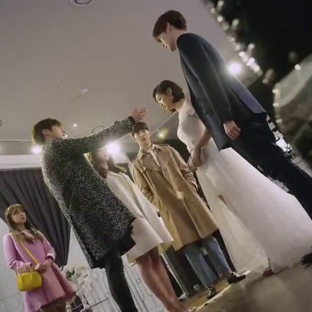 Cinderella and the Four Knights (2016)