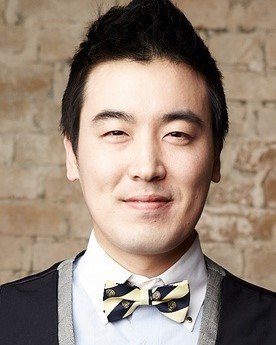 Biodata Kim Dong Woo