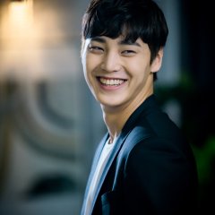 Lee Tae Hwan photo