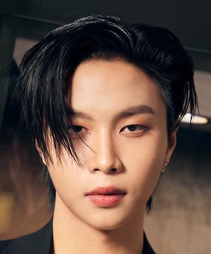 T Boonsermsuwong
