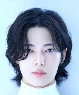 Min Seo Ji