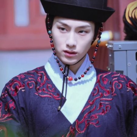 Liang Chen Mei Jin ()