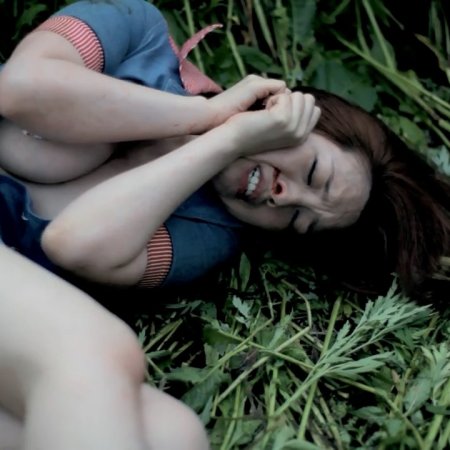 Red Vacance Black Wedding (2011)