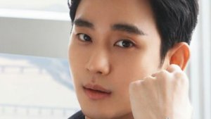 Kim Soo Hyun to make first TV appearance after a year-long hiatus