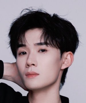 Zi Mo Liu