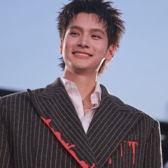 Friend Peerakrit Phacharaboonyakiat photo