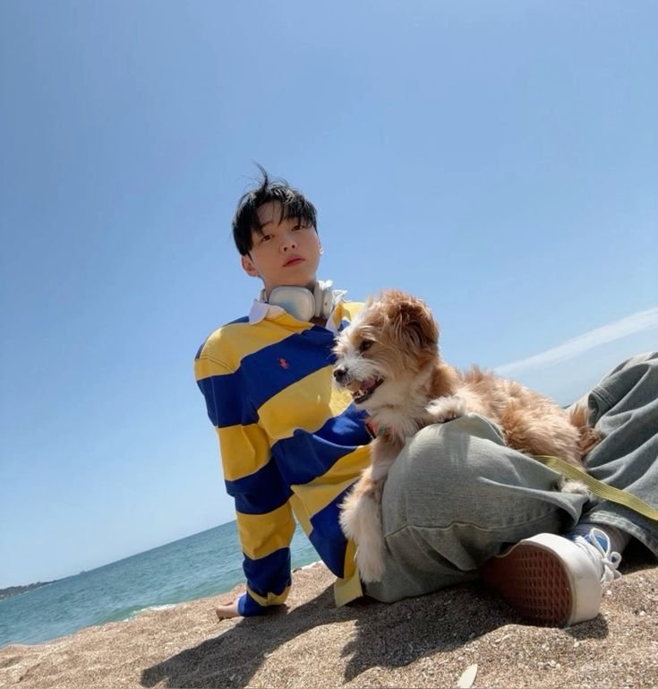yoon jisung.jpg