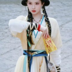 Zhang Miao Yi photo