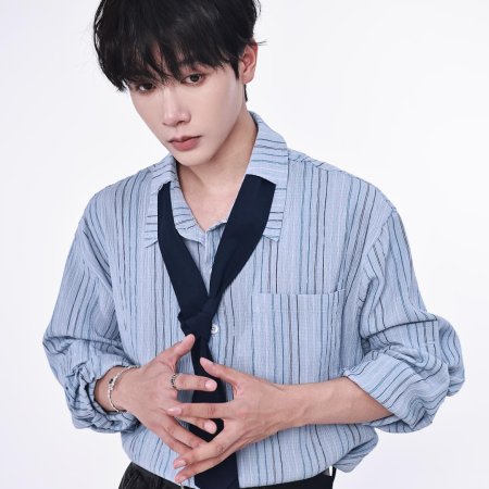 Qi Yue Bang Ding Hei Yue Guang (2025)