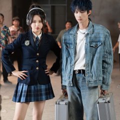 Shi Ba Sui Tai Nai Nai Jia Dao, Chong Zheng Jia Zu Rong Yao Season 2 Chinese Drama(2025) photo