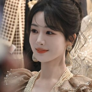 Which type of Yang Zi fan are you? (Career fan, mom fan etc)