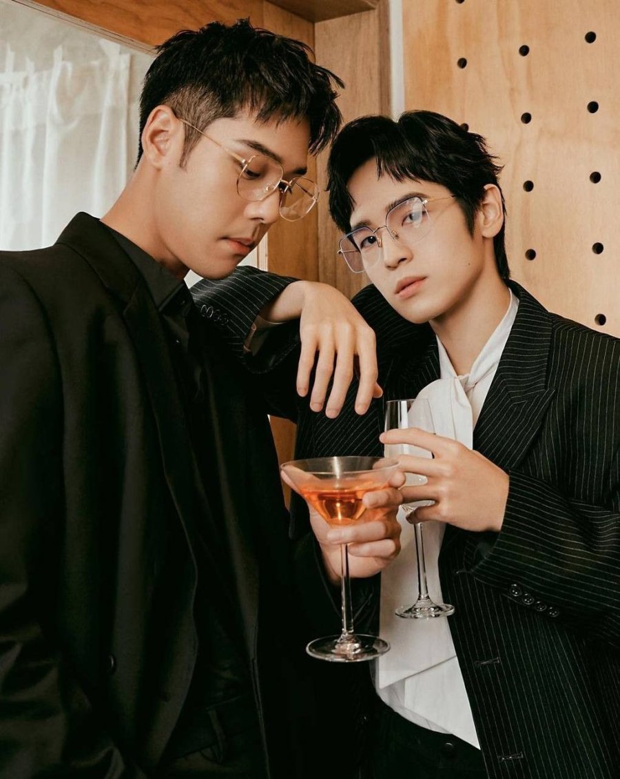 Alex Chou and Michael Chang from the series My Tooth Your Love..jpg