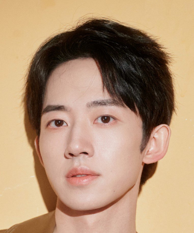 Yi Tao Zhou