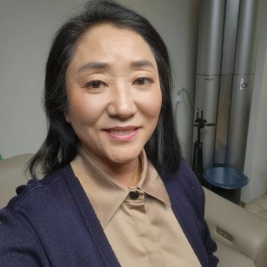 Gyeong Mi Han