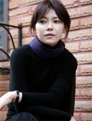Kim Mun-Hee | Cadeira Verde