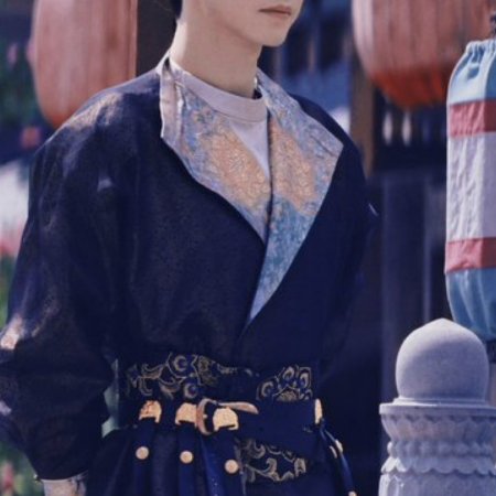 Jiang Shan Wei Pin ()