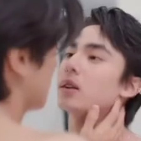 Golden Feathers (2025)