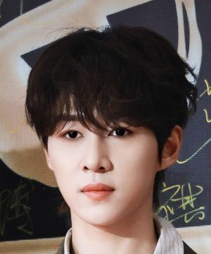 Yue Yuan Zhang