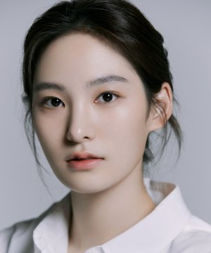 Yu Ji Lee