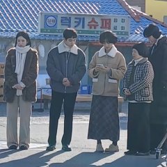 Doctor on the Edge Korean Drama photo