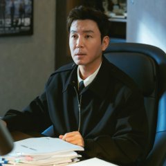 Everyone Is Fighting Their Own Worthlessness Korean Drama(2026) photo